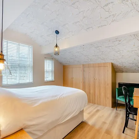 Holiday home Bettys Townhouse-uk45308